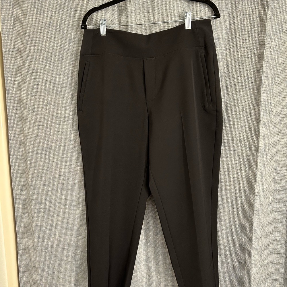 Athleta - Endless High Rise Pant. Stretch fabric in a tapered fit. Worn once.